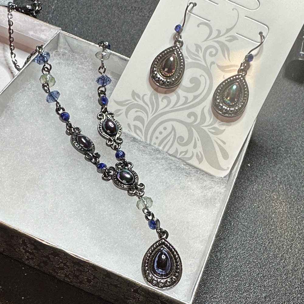 Vintage Avon Jewelry Set